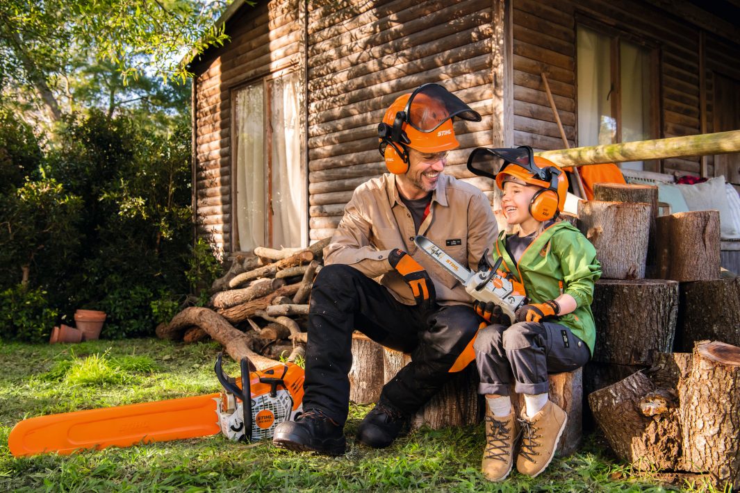 Motosierra de juguete STIHL